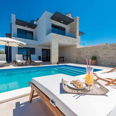 Oasis Villa