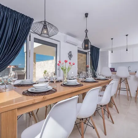 Oasis Villa *
